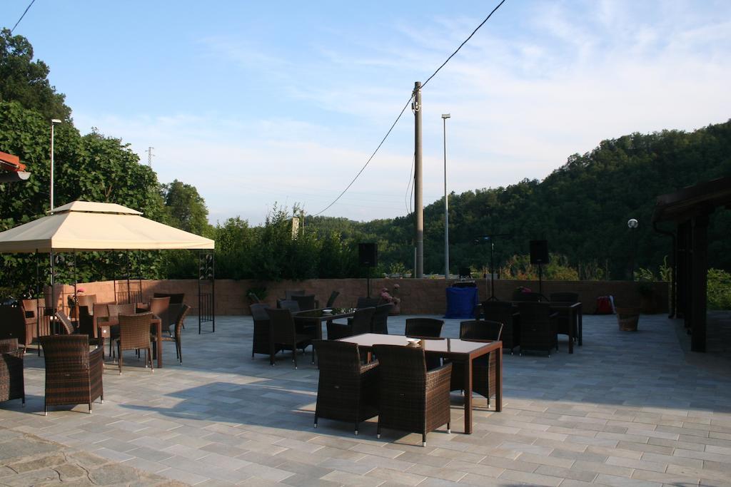 קאירו מונטנוטה Agriturismo Cascina Del Vai מראה חיצוני תמונה