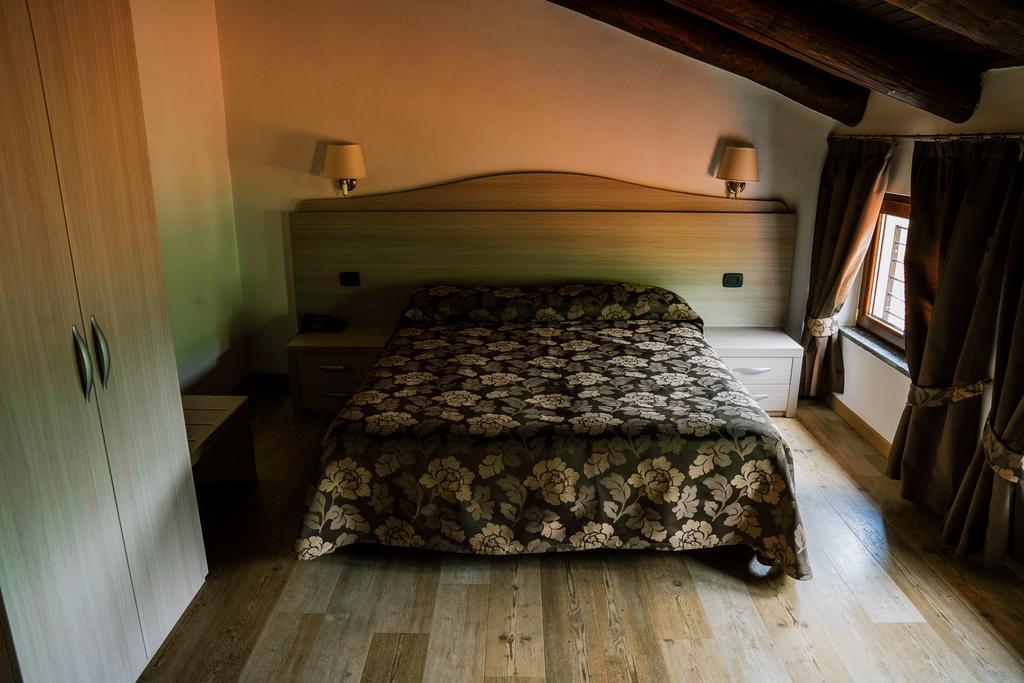 קאירו מונטנוטה Agriturismo Cascina Del Vai מראה חיצוני תמונה